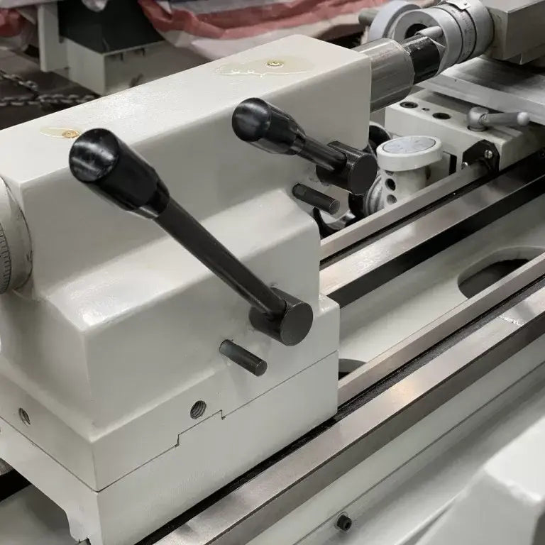 Centre Lathe (240V) - 1000mm Centres , 356mm Swing , 51mm Bore