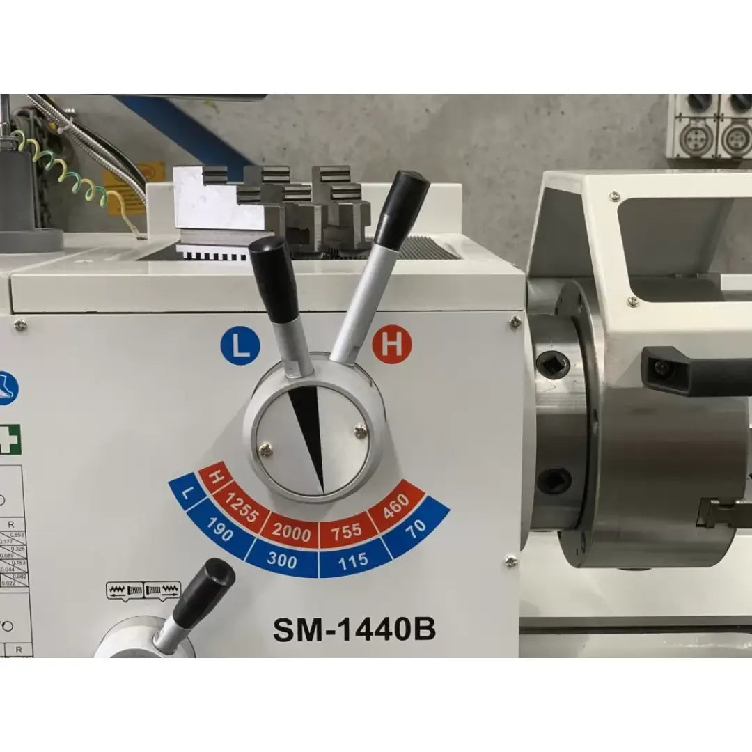 Centre Lathe (240V) - 1000mm Centres , 356mm Swing , 51mm Bore