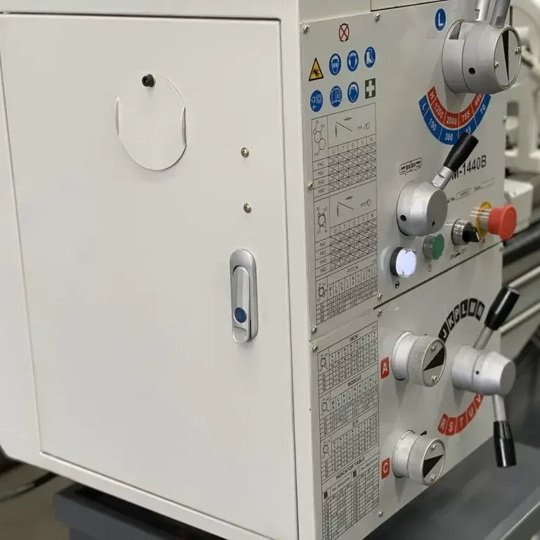 Centre Lathe (240V) - 1000mm Centres , 356mm Swing , 51mm Bore