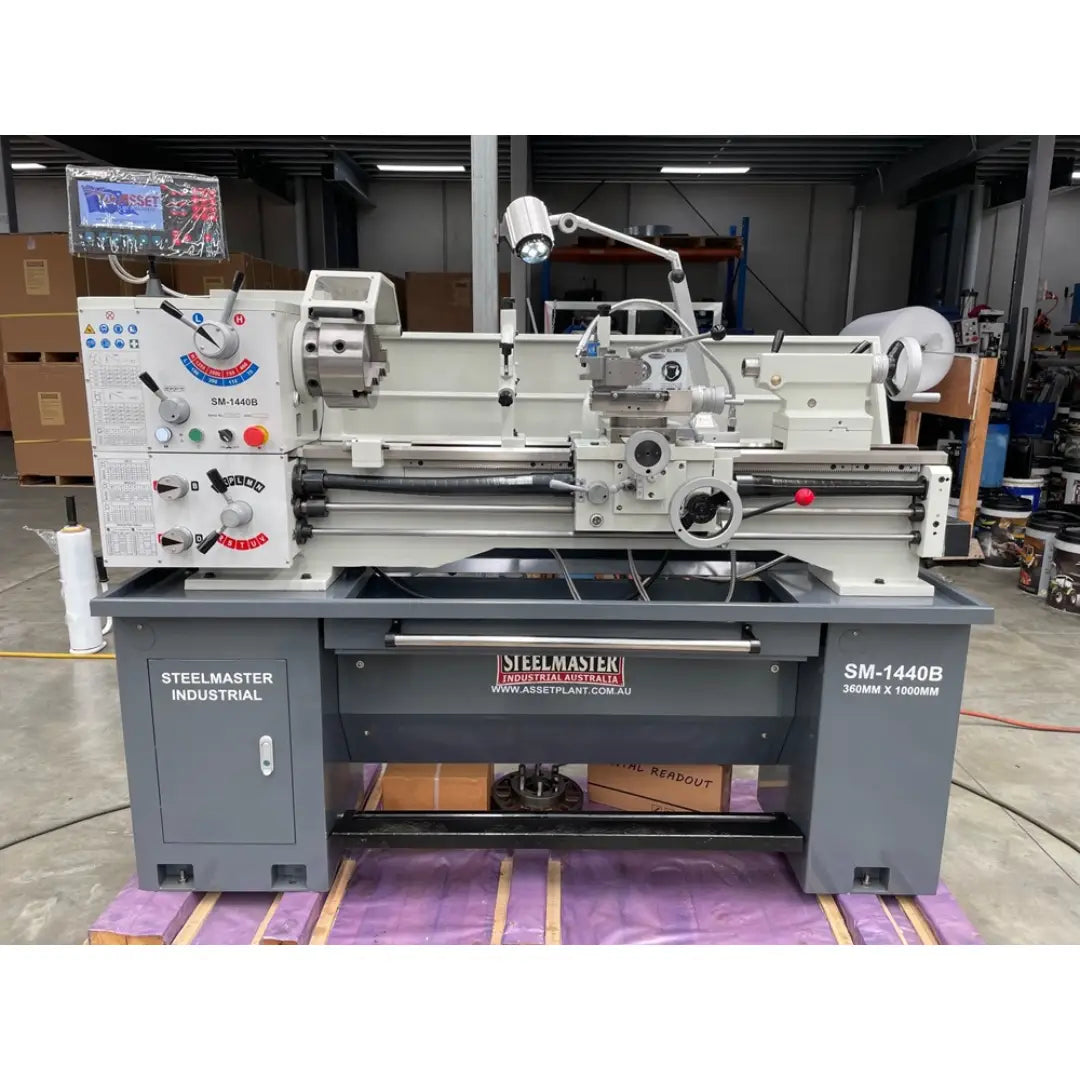 Centre Lathe (240V) - 1000mm Centres , 356mm Swing , 51mm Bore