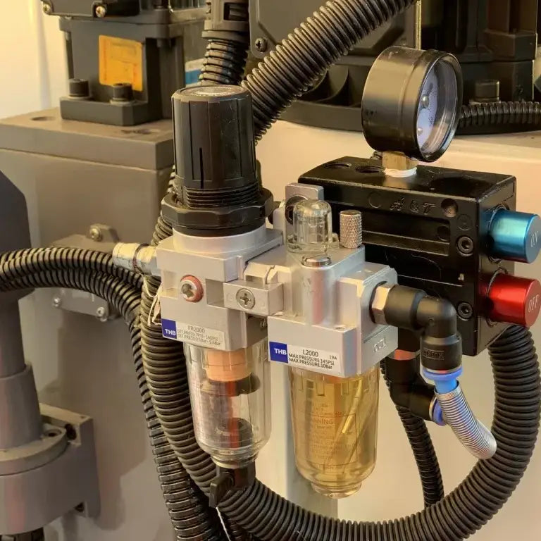 Mill Drill with DRO, Geared Drive Mill Drill With Power Draw Bar, Coolant, Power Head Up & Down