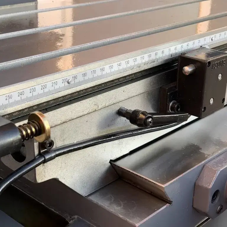 Mill Drill with DRO, Geared Drive Mill Drill With Power Draw Bar, Coolant, Power Head Up & Down