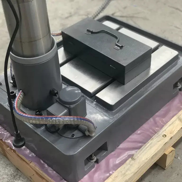 SM-GHC40A Geared Head Drill 240V Power Feed Coolant Digital Display