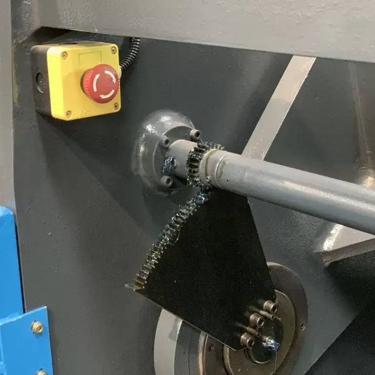 Hydraulic Guillotine, 2500mm x 4.0mm, E21s NC Programmable Back Gauge
