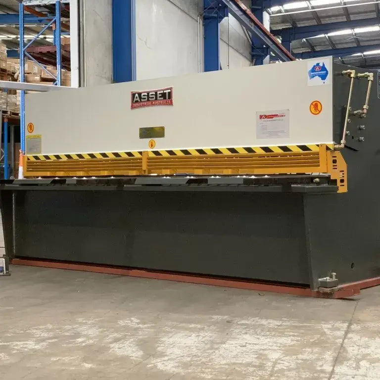Hydraulic Guillotine, 2500mm x 4.0mm, E21s NC Programmable Back Gauge
