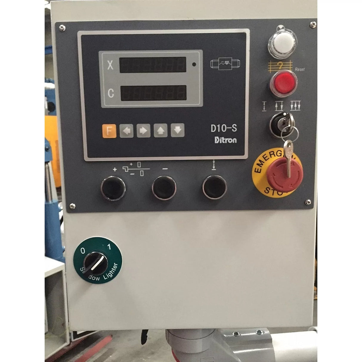 Guillotine Electro Shear, 3000mm x 3.2mm, Front Sheet Supports