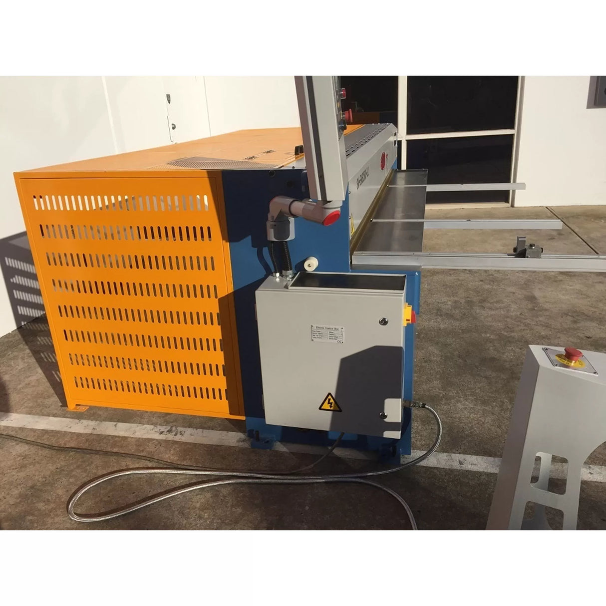 Guillotine Electro Shear, 3000mm x 3.2mm, Front Sheet Supports