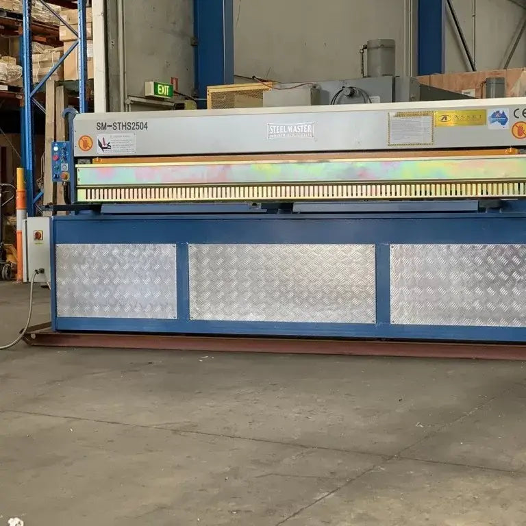 Hydraulic Guillotine 2500mm x 4mm, Back Gauge, Quick Blade Gap Setting