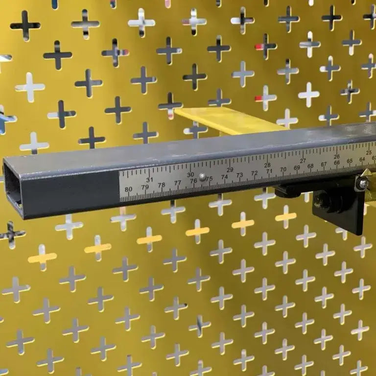 SM-STHS2516. 240Volt. Hydraulic Guillotine 2470mm x 1.6mm, Back Gauge, Roving Foot Pedal