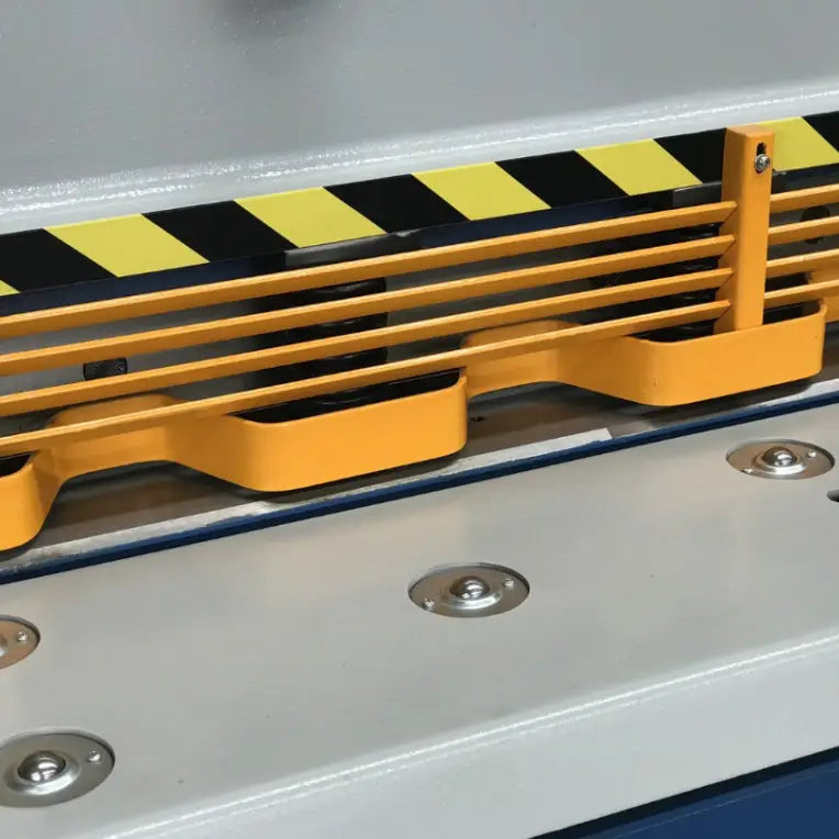 Steelmaster SM-SBHS3206PSS Hydraulic Guillotine 3200mm x 6.5mm, Rear Sheet Supports, Power Ballscrew Back Gauge