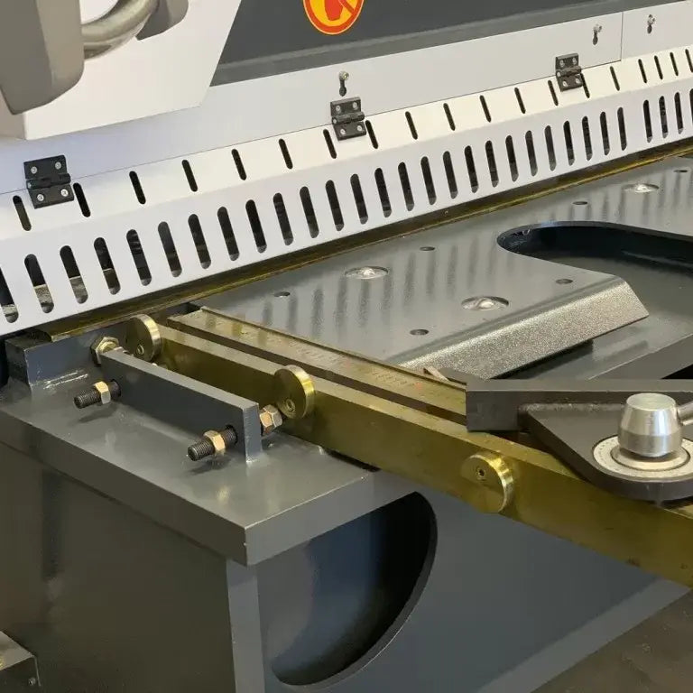 Guillotine Variable Rake 3200mm x 8mm, P40T CNC Touch Screen