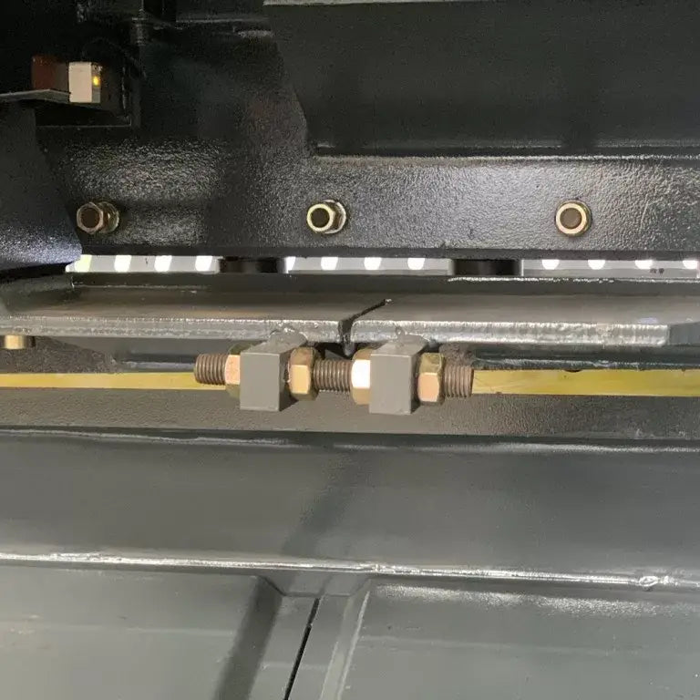 Guillotine Vari Rake 4000mm x 13mm, P40T CNC Touch Screen Control