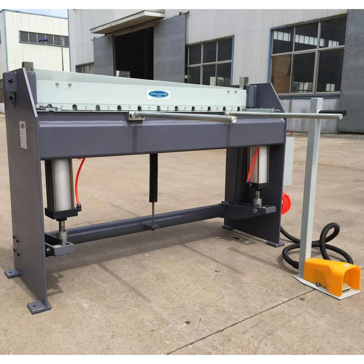 Guillotine Pneumatic Operation, 1270mm x 1.6mm, Remote Foot