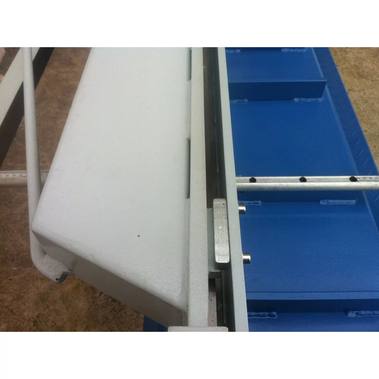 Guillotine Manual Treadle, 1270mm x 1.6mm