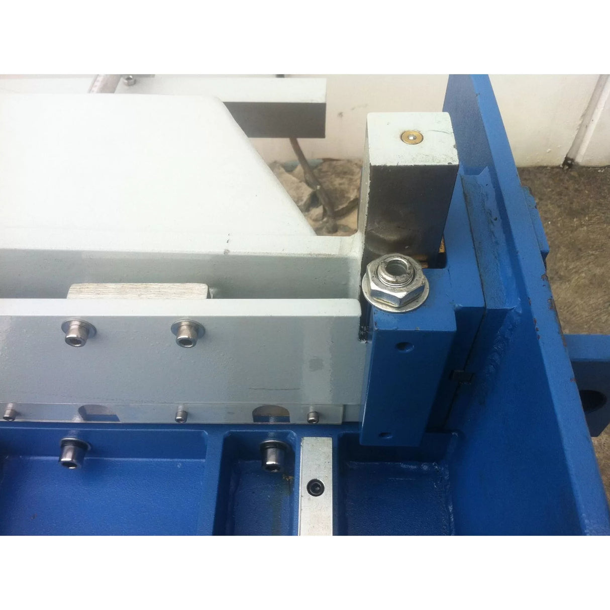 Guillotine Manual Treadle, 1270mm x 1.6mm