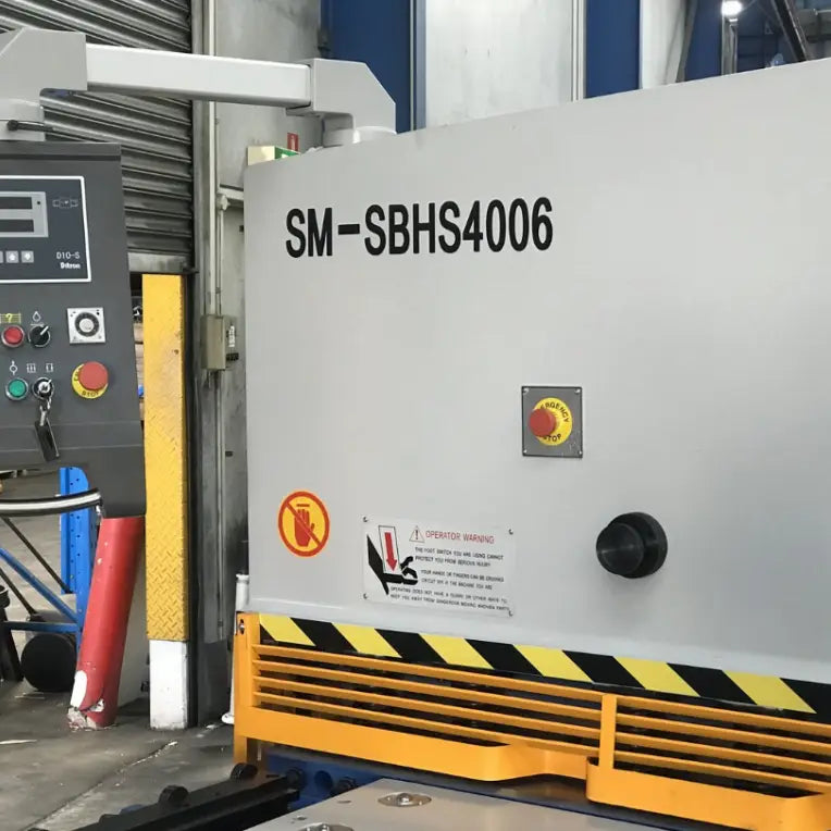 Hydraulic Guillotine, 4000mm x 6.5mm with Power Ballscrew Back Gauge