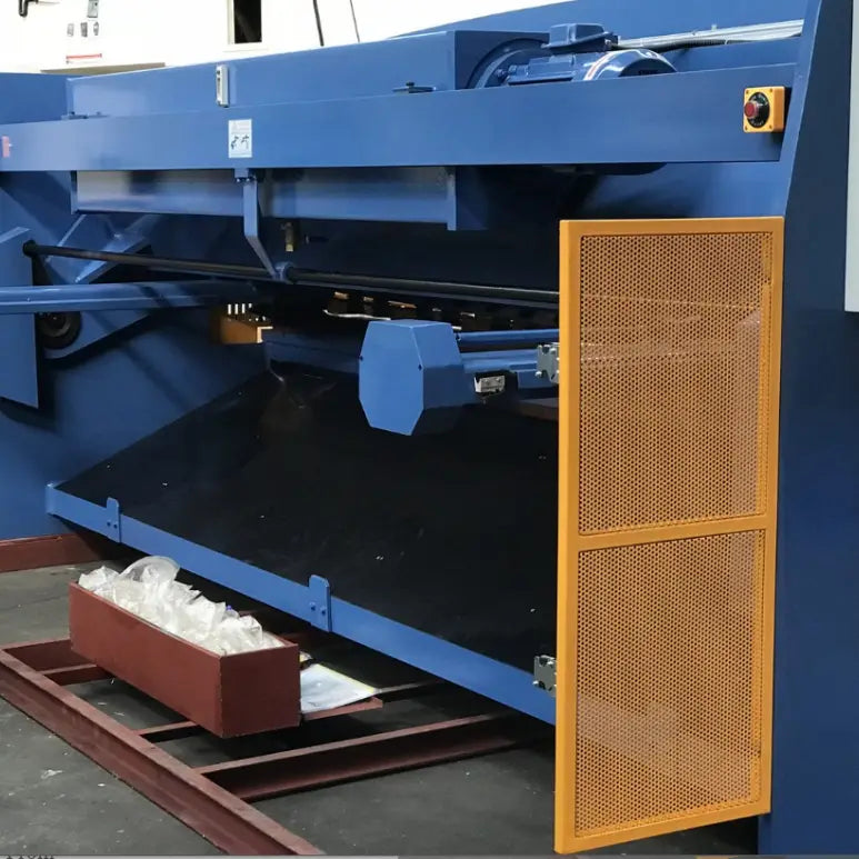 Hydraulic Guillotine, 4000mm x 6.5mm with Power Ballscrew Back Gauge