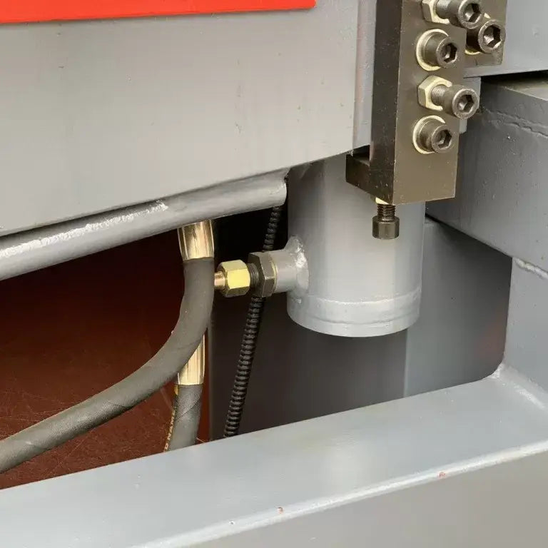 HVAC TDF Hydraulic Folder, Model: Ductmaster: TDFC 1600-1.5 Hydraulic Operated Folder