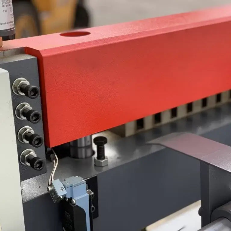 HVAC TDF Hydraulic Folder, Model: Ductmaster: TDFC 1600-1.5 Hydraulic Operated Folder