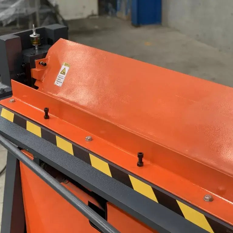 HVAC TDF Pneumatic Folder, Model: Ductmaster: CPF 2500-1.2 Air Operated 2500mm TDF Folder