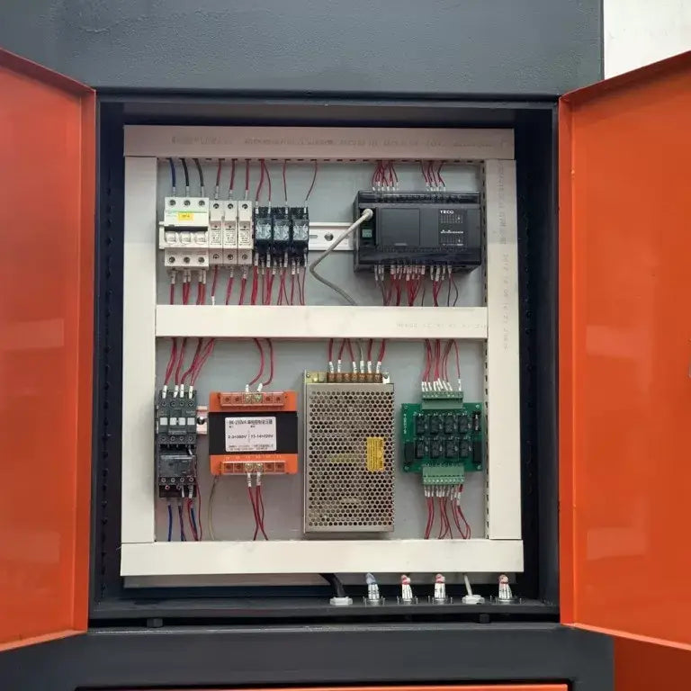 HVAC – Vertical Duct Seam Closing Machine - Steelmaster Model: VDSC-1600, 1000mm ~ 1550mm Range