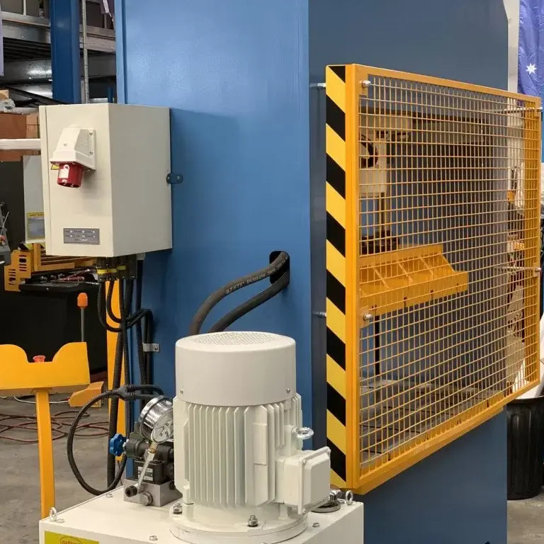 Hydraulic Press, 70 Ton Capacity, Heavy Duty Industrial