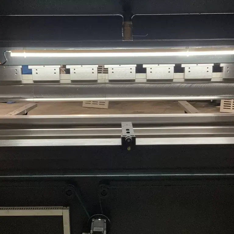 CNC Hydraulic Pressbrake. 3200mm x 90Ton. 2 Axis CNC iCON Graphical