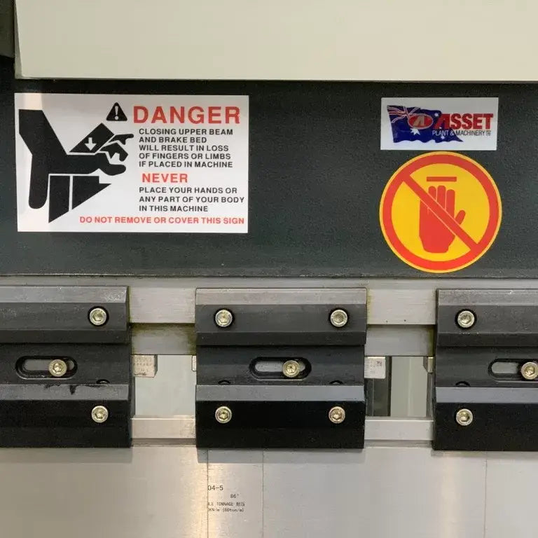 CNC Hydraulic Pressbrake. 3200mm x 90Ton. 2 Axis CNC iCON Graphical