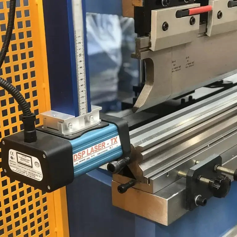 ULTIMO CNC Pressbrake 3200mm x 90Ton. 2 Axis Graphical CNC Controller, Precision Servo Drive.
