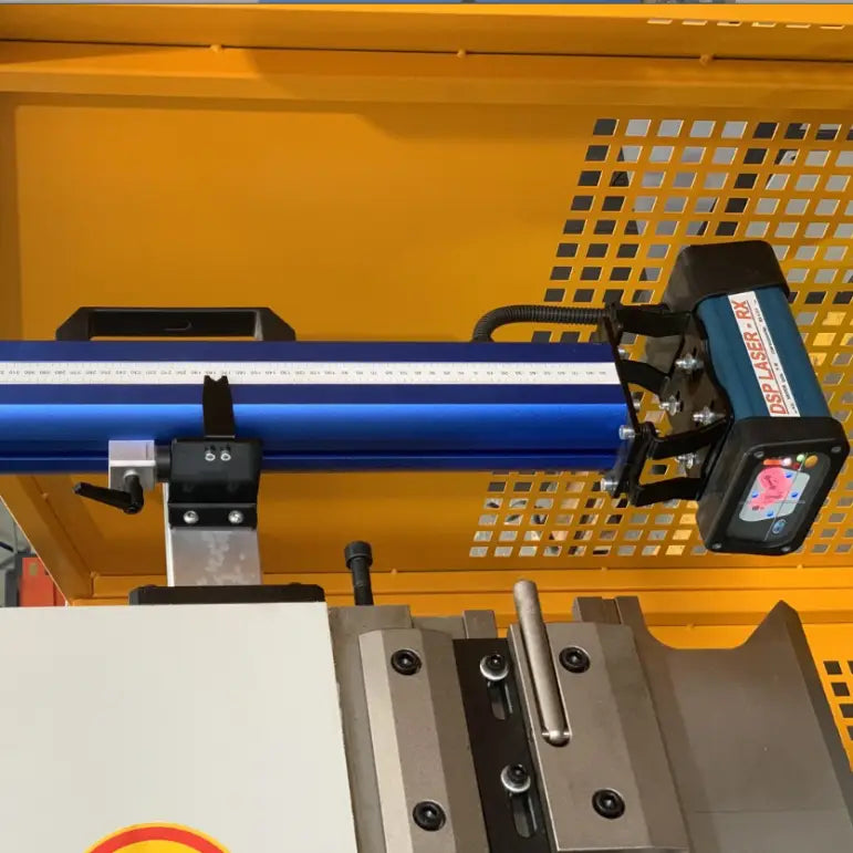 ULTIMO CNC Pressbrake 4000mm x 135Ton. 2 Axis Graphical CNC Controller, Precision Servo Drive.