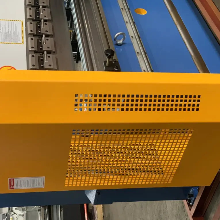 ULTIMO CNC Pressbrake 4000mm x 135Ton. 2 Axis Graphical CNC Controller, Precision Servo Drive.
