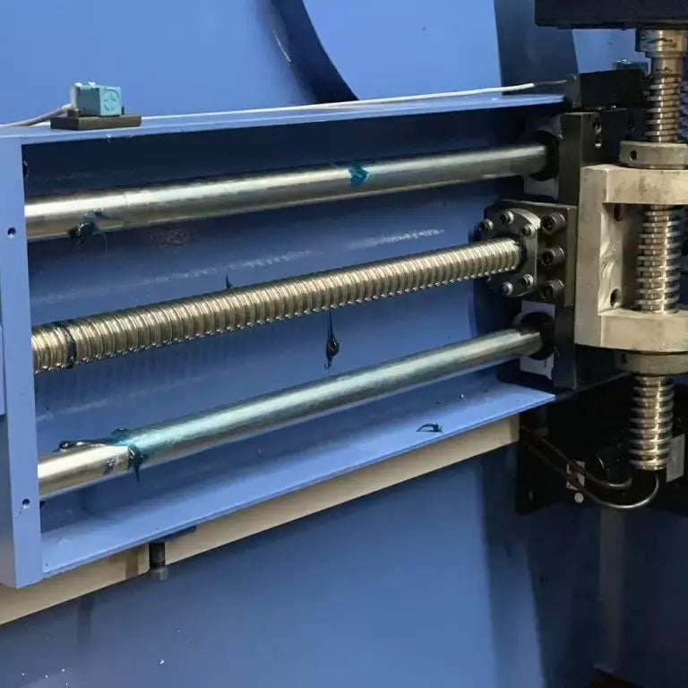 iBend CNC Pressbrake - ULTIMO. 2 Axis Graphical CNC Controller, Precision Servo Drive.