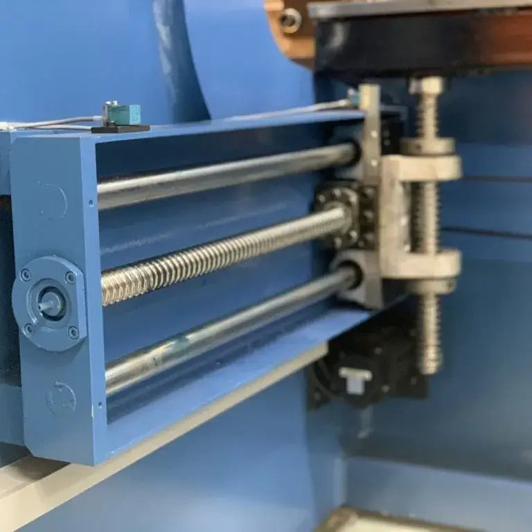 Ultimo CNC Pressbrake 4000mm x 175Ton. 2 Axis Graphical CNC Controller, Precision Servo Drive.