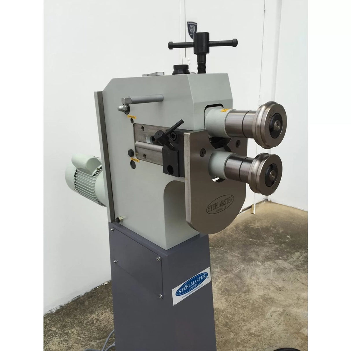 SM-EMR-RT-1.6 Jenny Swage. 240Volt. Steelmaster Motorised, 1.6mm Capacity, 280mm Throat