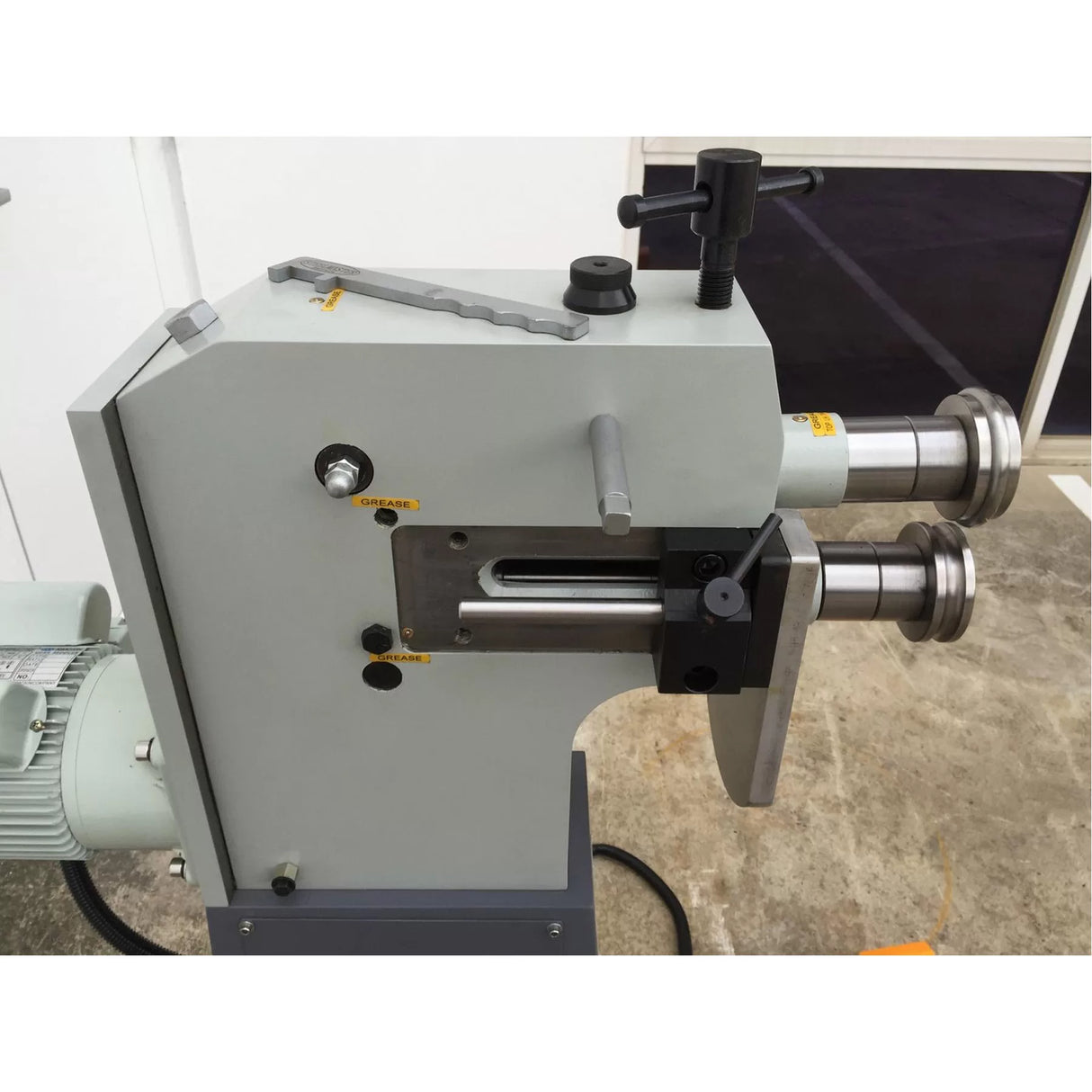 SM-EMR-RT-1.6 Jenny Swage. 240Volt. Steelmaster Motorised, 1.6mm Capacity, 280mm Throat