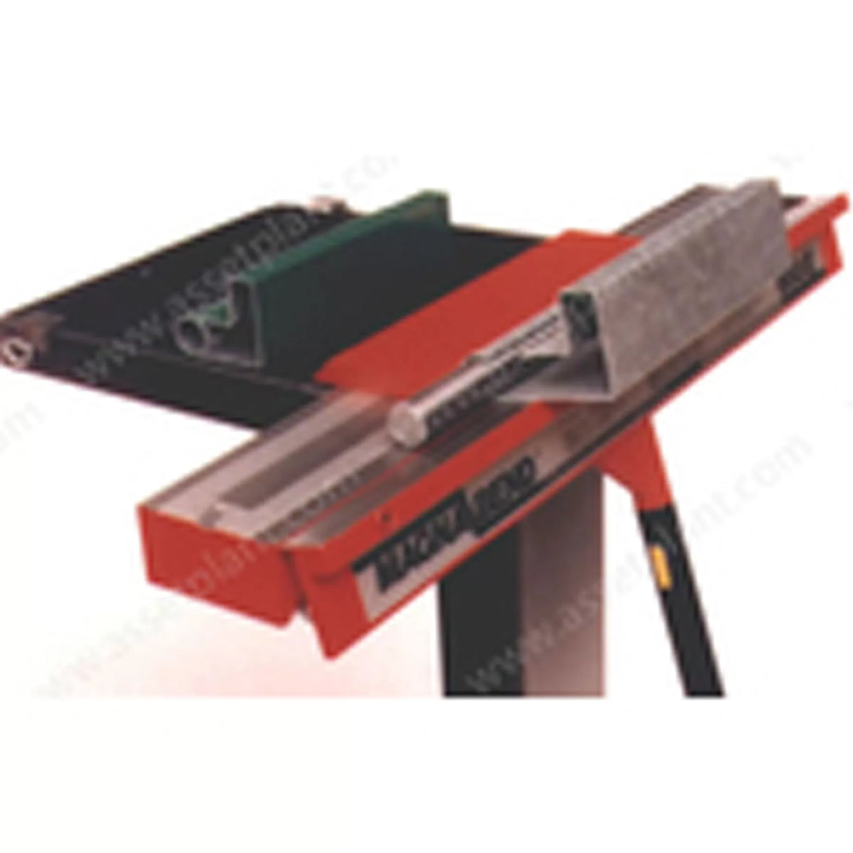 MAGNABEND Model: 2500E Electromagnetic Sheet Metal Folding Machine. 2500mm x 1.6mm Capacity