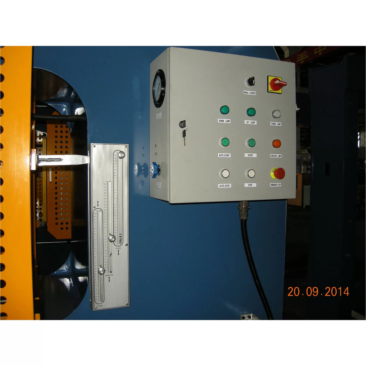 Open Front Hydraulic Press, 200 Ton Capacity, Heavy Duty