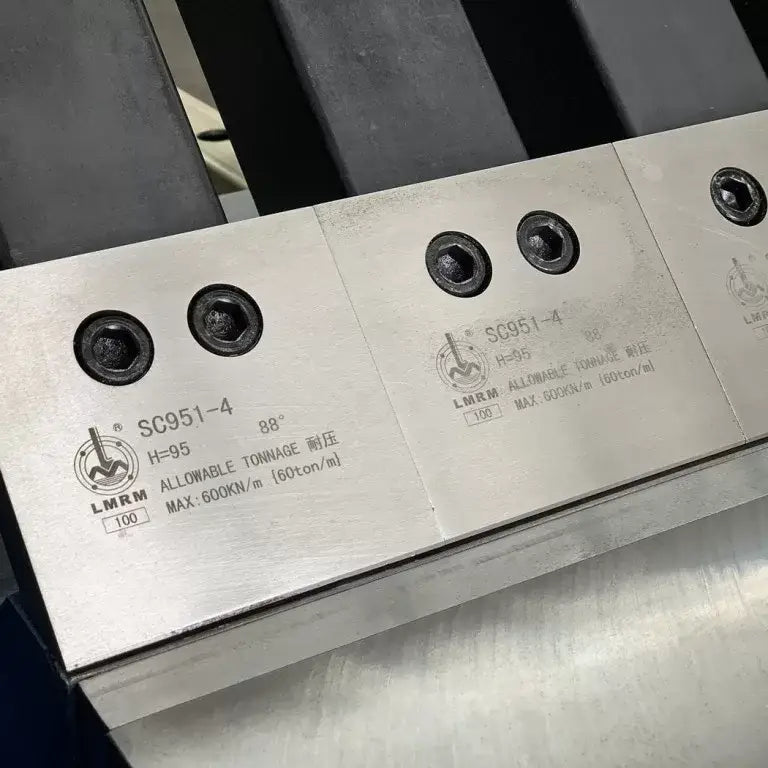 Panbrake Folder, Full Hydraulic, 2500mm x 4mm with Quick Set Angle Fold Setting