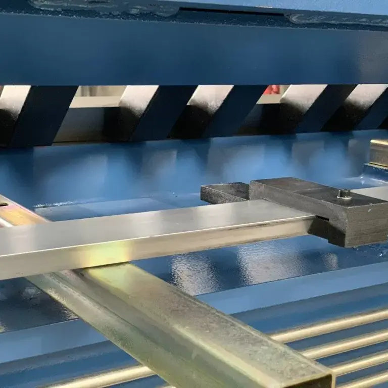 Panbrake Folder, Full Hydraulic, 4000mm x 4mm with NC1 Programmable Angle Controller