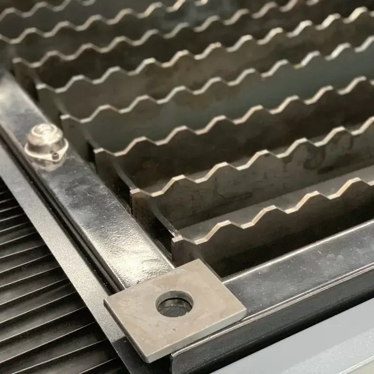 Plasma CNC – STEELTAILOR LEGEND V – 1500mm x 3000mm, Water Table & Etching Head, 10.5” LED Monitor