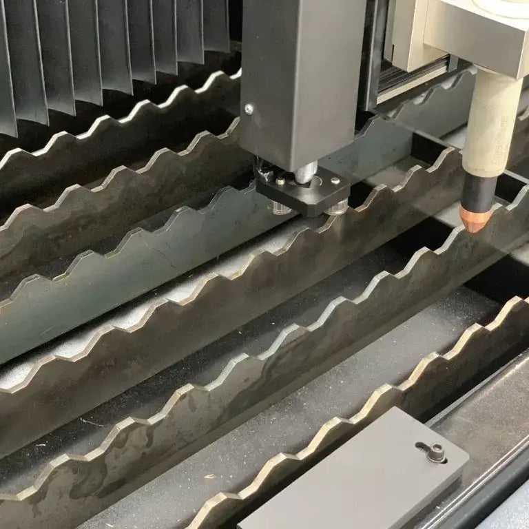 Plasma CNC – STEELTAILOR LEGEND V – 1500mm x 3000mm, Water Table & Etching Head, 10.5” LED Monitor