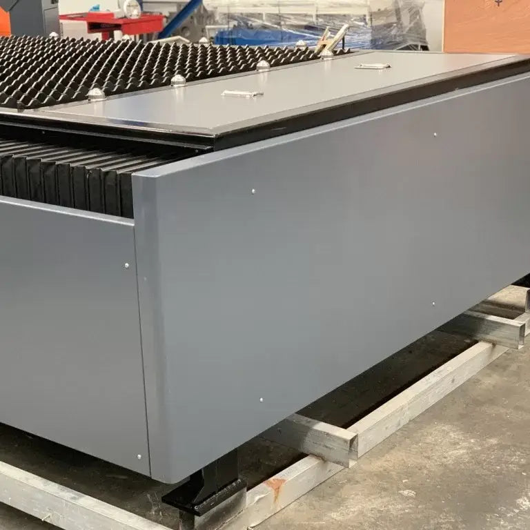 Plasma CNC – STEELTAILOR LEGEND V – 1500mm x 3000mm, Water Table & Etching Head, 10.5” LED Monitor
