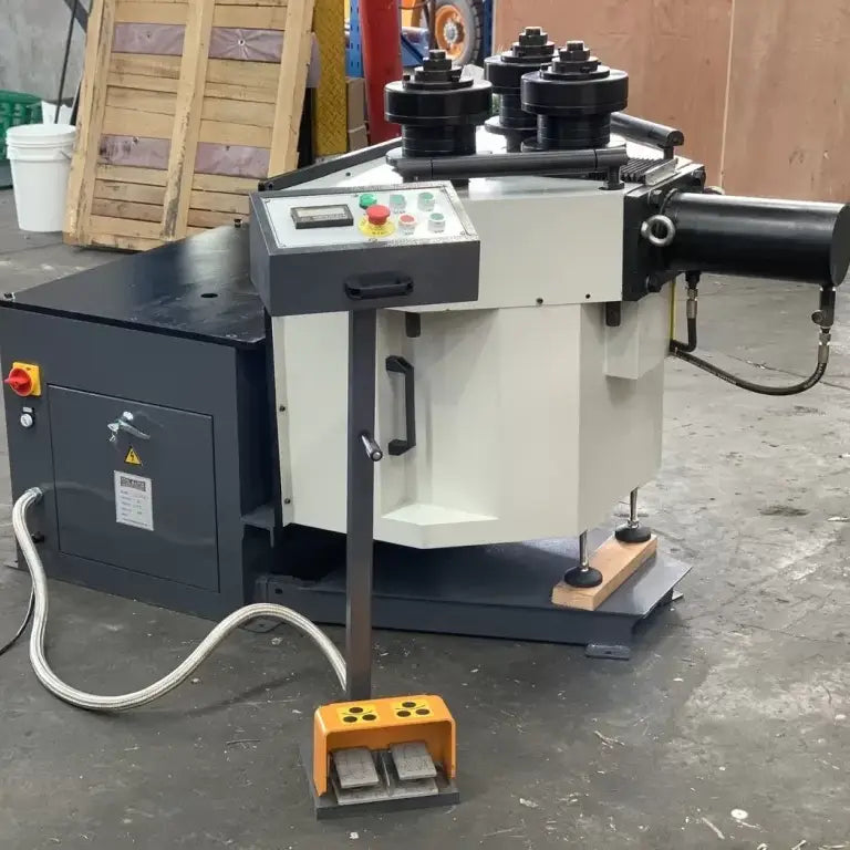 Steelmaster SM-PK65 Section & Pipe Roller Heavy Duty Vertical Hydraulic Top Roll