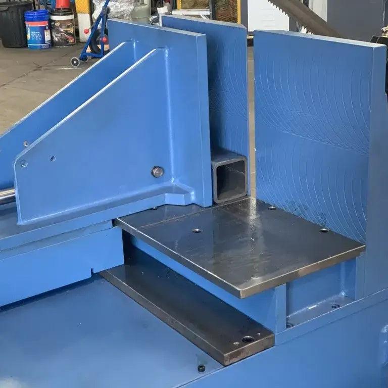 Professional Semi-Automatic Mitre Bandsaw, 620mm x 440mm Capacity, Mitre to 60°