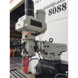SM-KD4VS. Turret Mill Steelmaster. Pwr Draw Bar, ISO40 Spindle, 2 Axis Power Feed, 3 Axis DRO