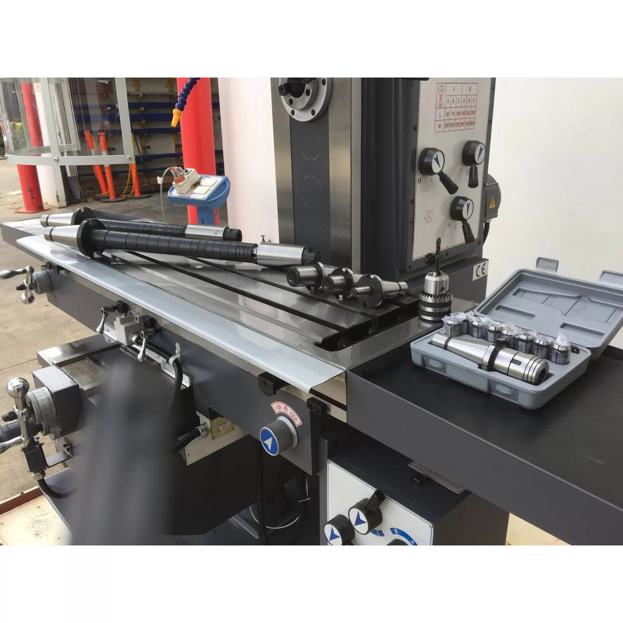 Turret Mill, Vertical & Horizontal Spindle, 3 Axis Digital Read Out