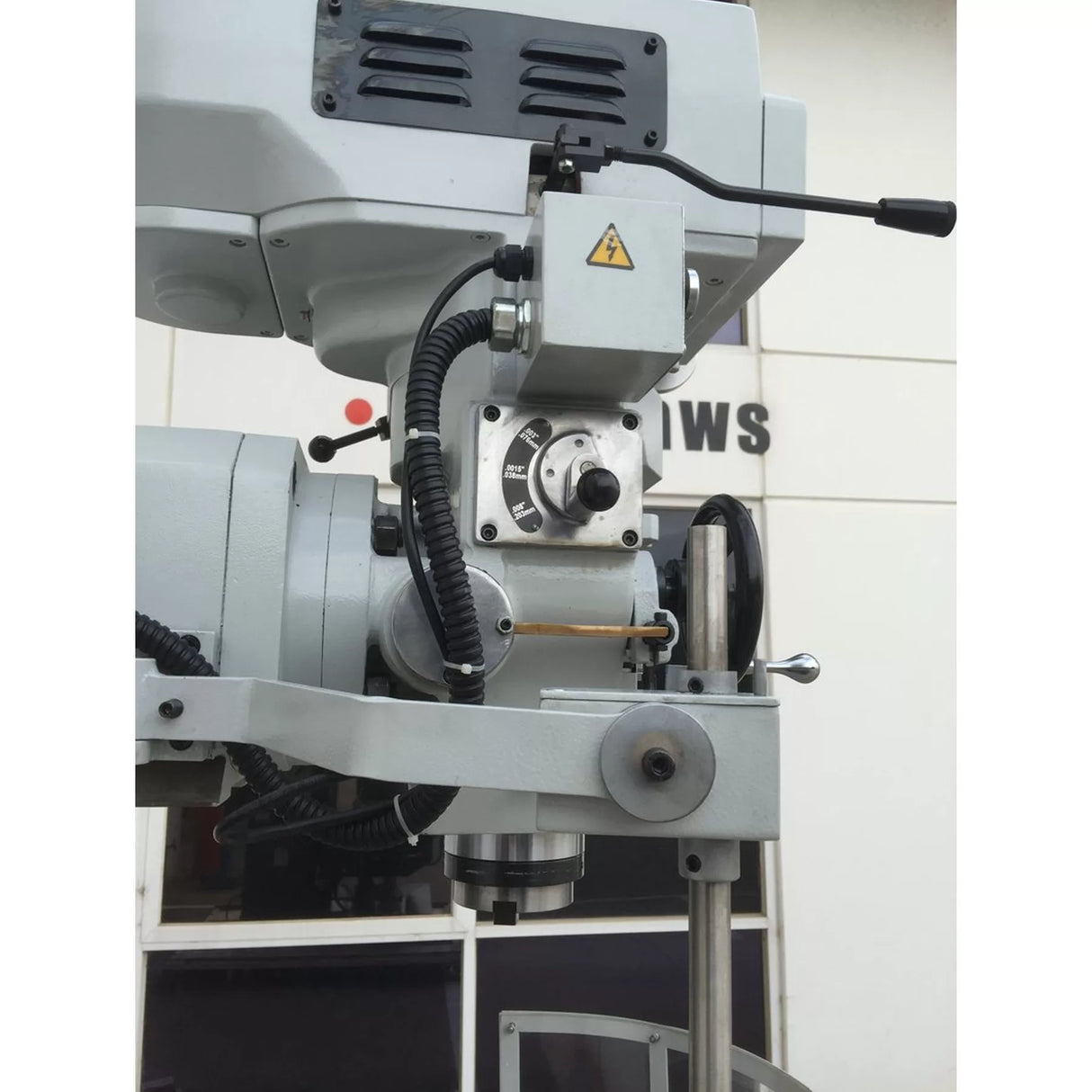 Turret Mill, Vertical & Horizontal Spindle, 3 Axis Digital Read Out