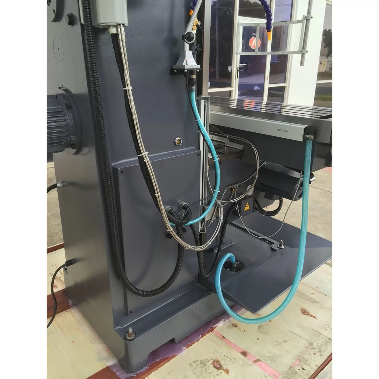 Turret Mill, Vertical & Horizontal Spindle, 3 Axis Digital Read Out