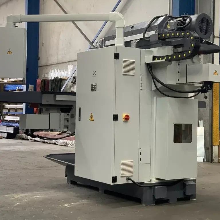 Universal Mill, 2000mm x 500mm Table, ISO 50 Vertical Spindle, 3 Axis DRO