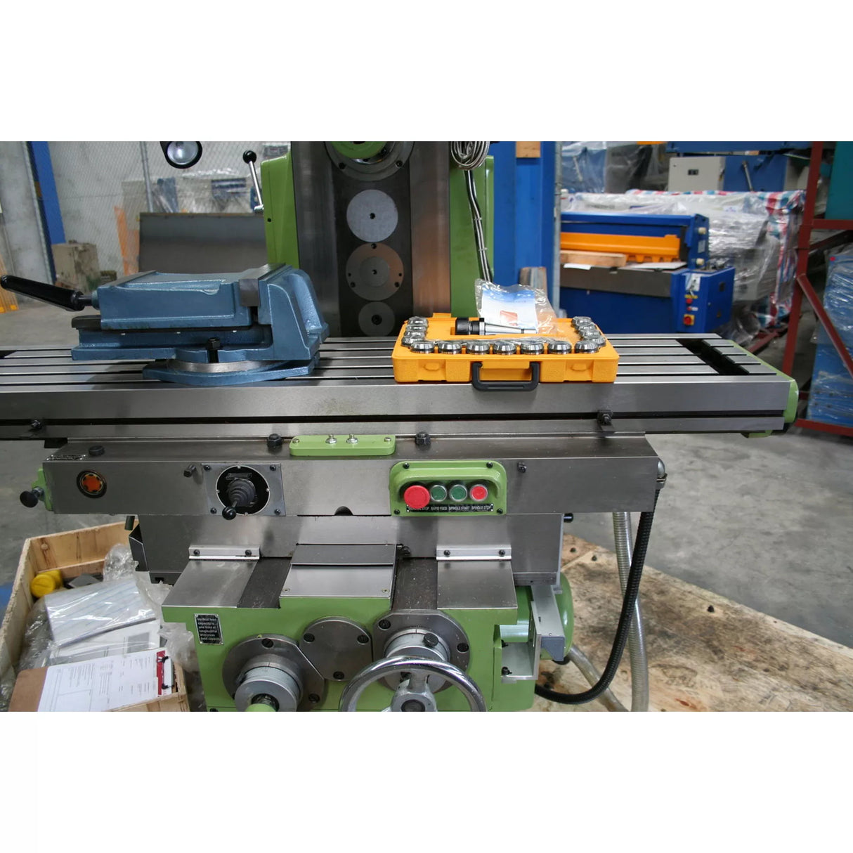 Universal Mill, ISO 50 Horizontal & ISO 40 Vertical Spindles